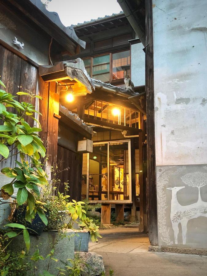 Onomichi Guest House Anago-No-Nedoko Buitenkant foto