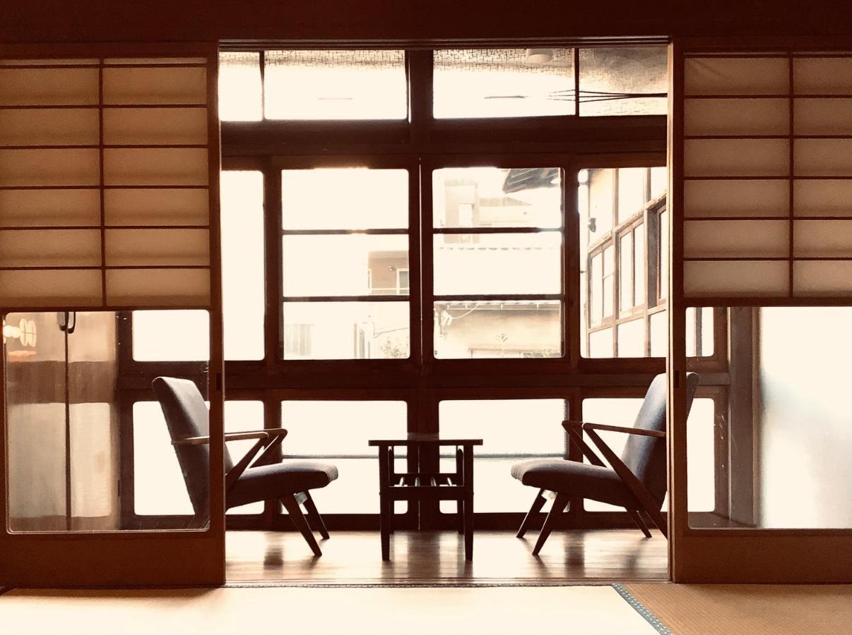 Onomichi Guest House Anago-No-Nedoko Buitenkant foto