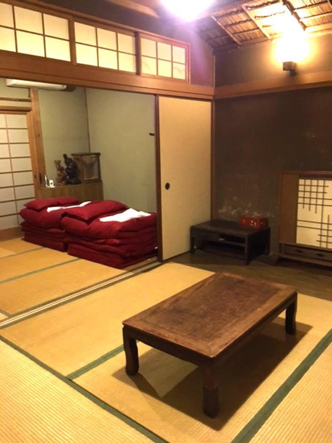 Onomichi Guest House Anago-No-Nedoko Buitenkant foto