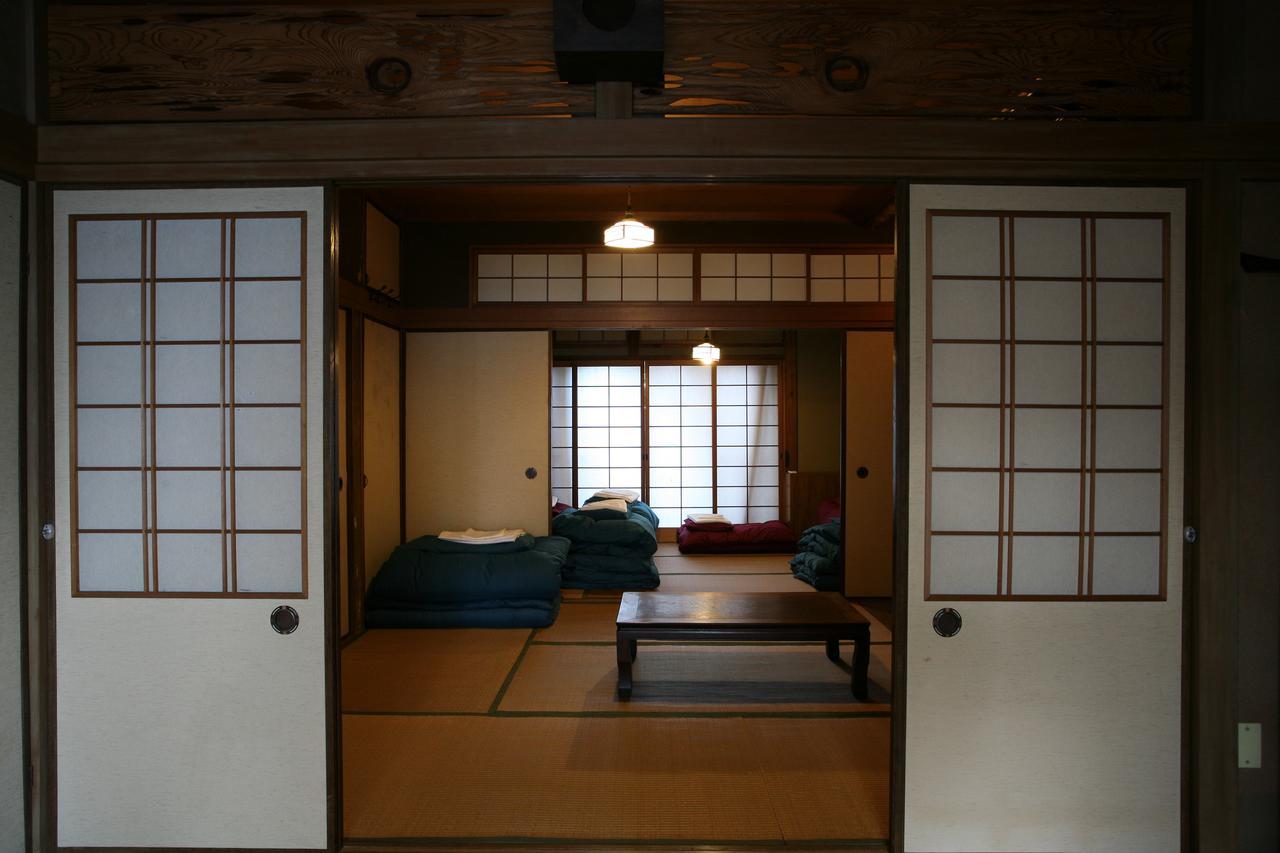 Onomichi Guest House Anago-No-Nedoko Buitenkant foto